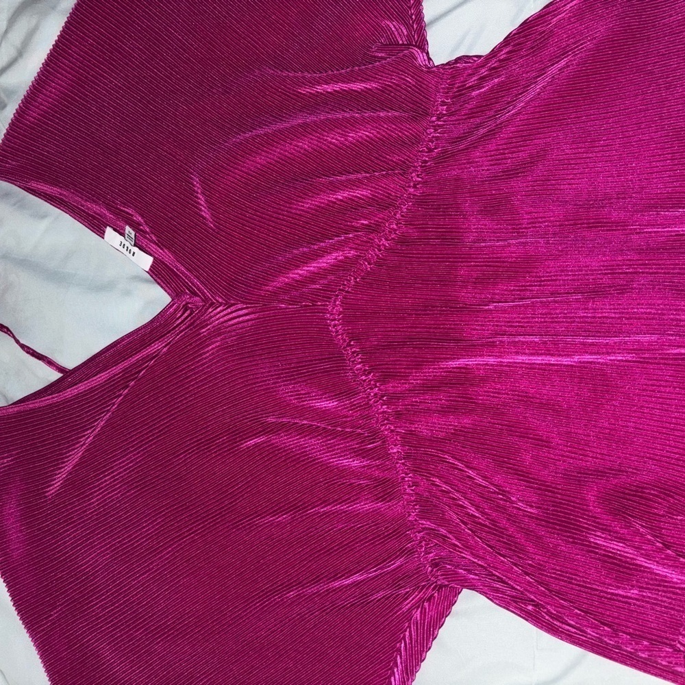 Vibrant Pink Pleated Top - Picture 2 of 2